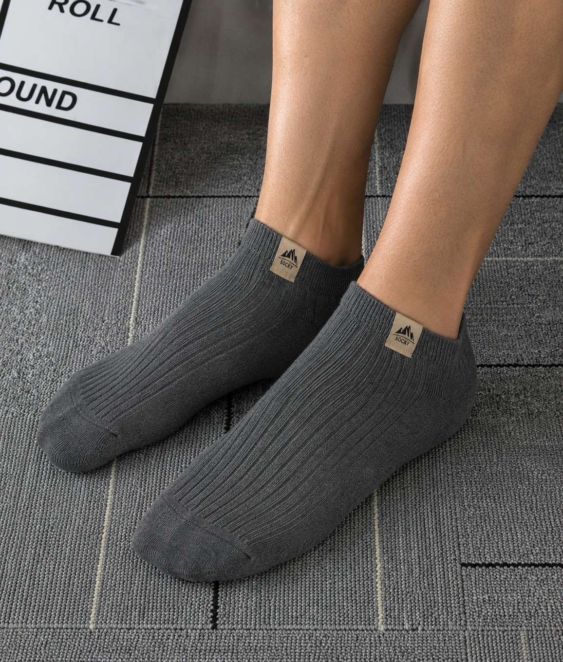 Light Grey Mountain Peak Socks