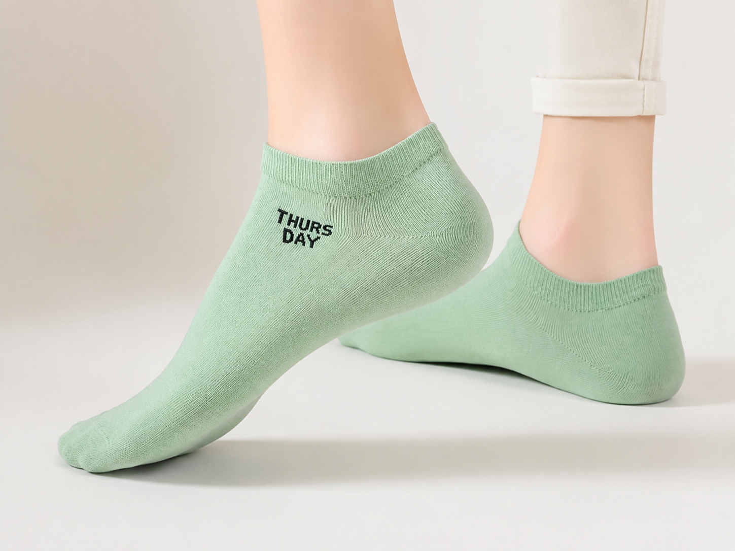 Thursday Socks (light green)